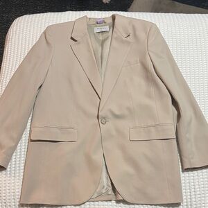 Aritzia Light Beige Single-Button Blazer